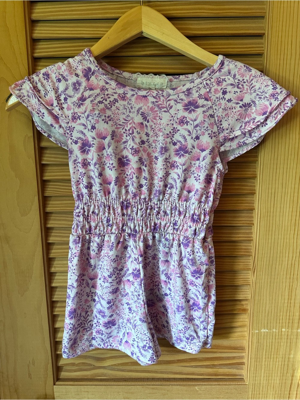 2 Rompers